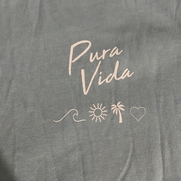 Pura Vida Short Sleeve Tee-Shirt: Tagged XL, fits more like a M-L, fitted - Picture 2 of 6